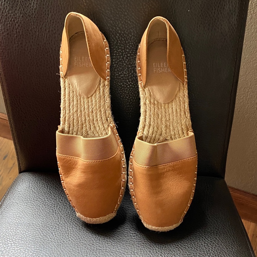 Eileen Fisher NWT in box Sand color, Tumbled Nubuck espadrilles - Picture 1 of 8